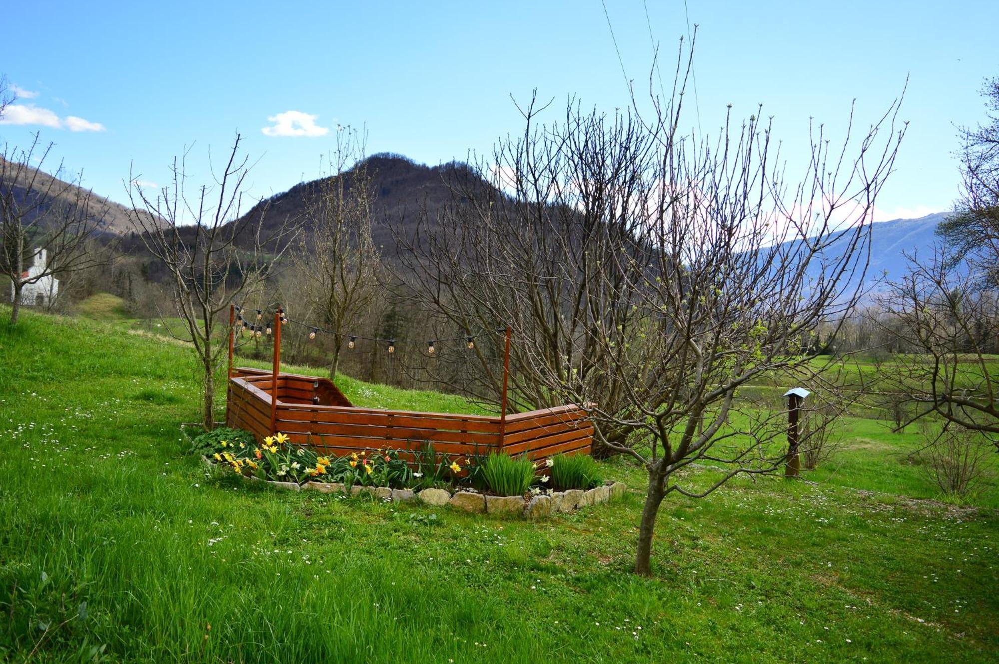 Sleeping with the bees Kozjak Kobarid Buitenkant foto