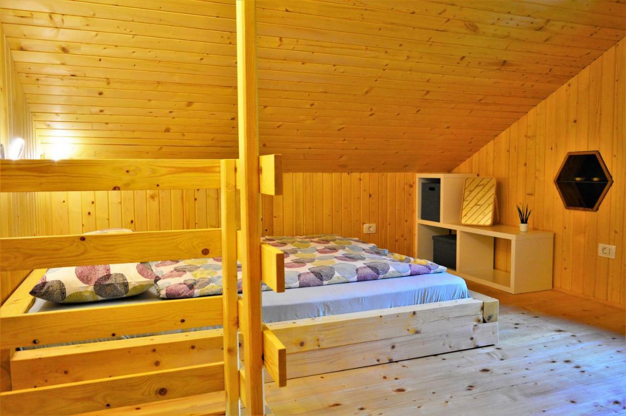 Sleeping with the bees Kozjak Kobarid Buitenkant foto